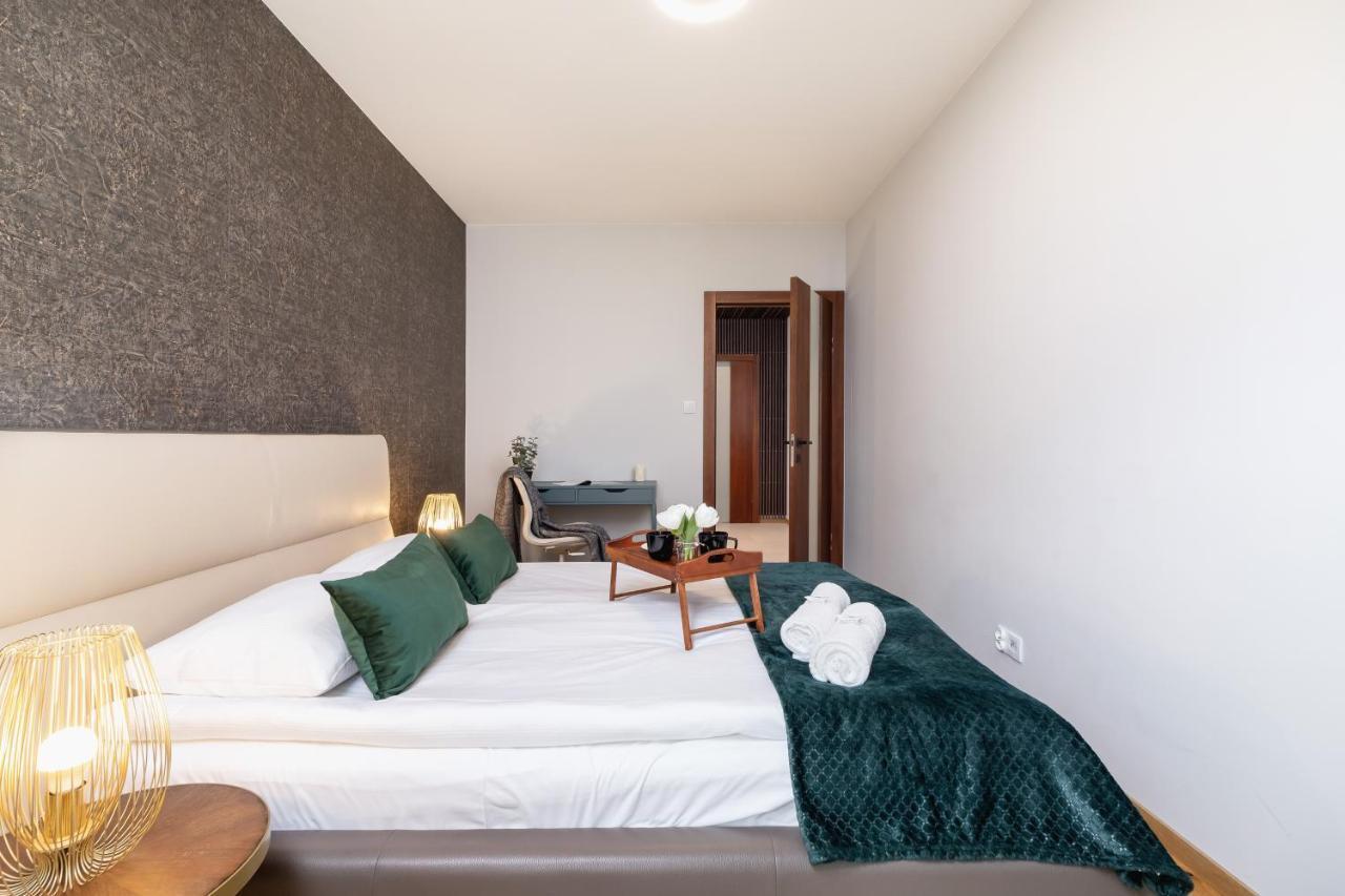 Diamond By Renters Prestige * Krakau